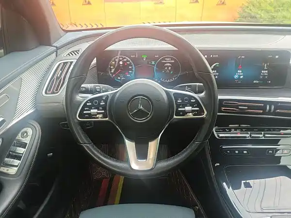 Mercedes-Benz EQC 2021, фото 10