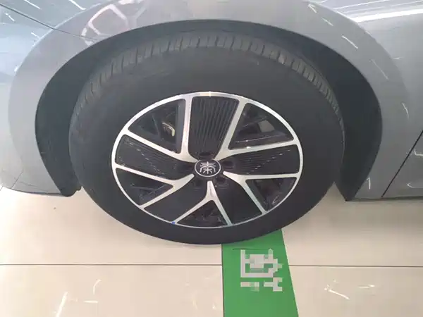 BYD Qin L 2024, фото 22