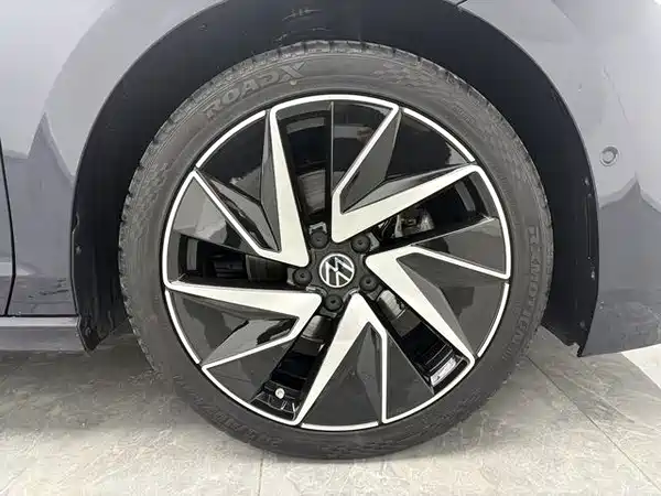 Volkswagen Magotan 2024, фото 17