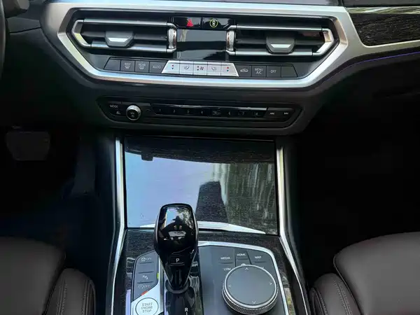 BMW 3 Series 2022, фото 7