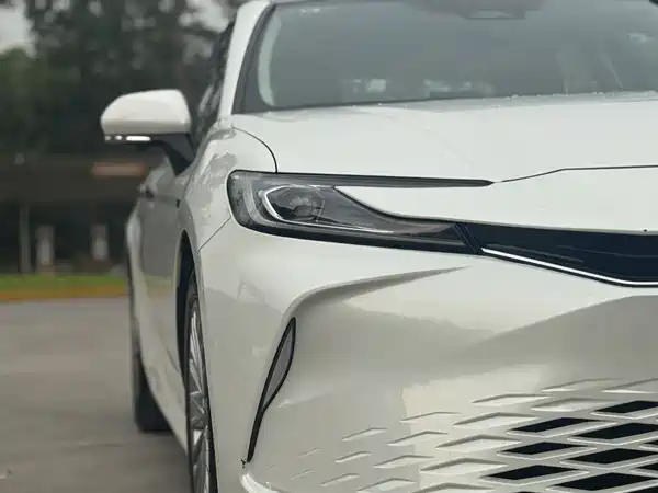 Toyota Camry 2024, фото 5