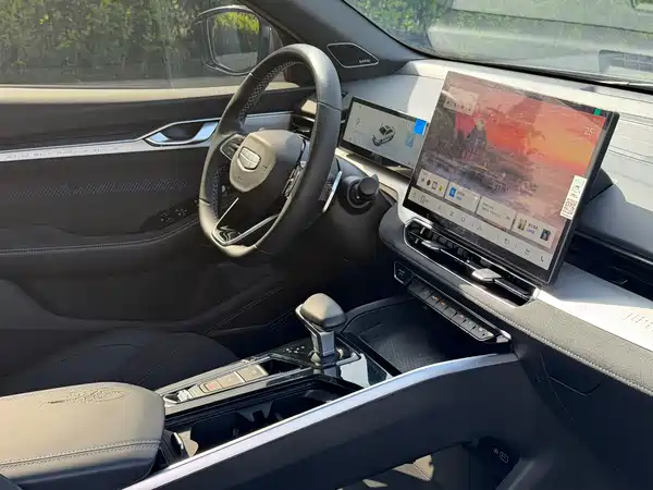 Geely Preface 2025, фото 22