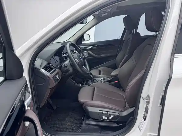 BMW X1 2022, фото 10