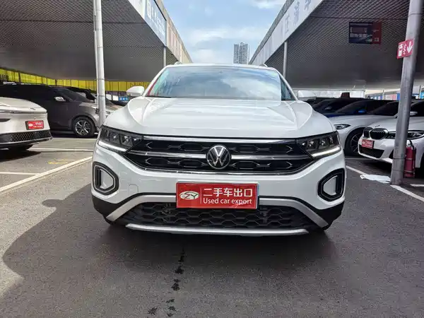 Volkswagen T-ROC 2023, фото 2