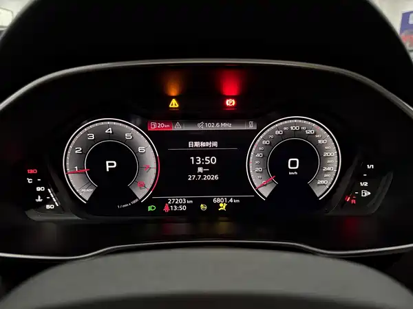 Audi Q3 2022, фото 14