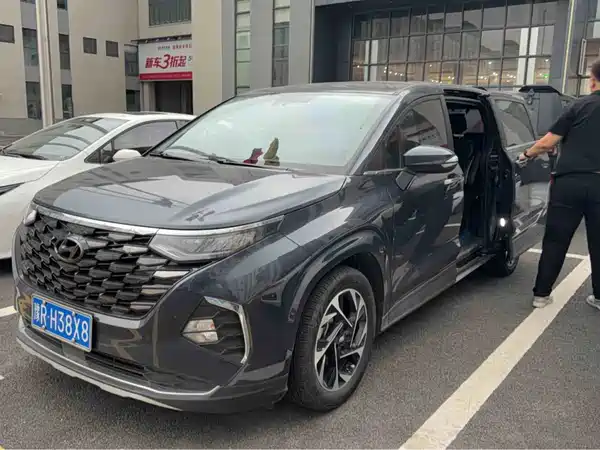 Hyundai Custin 2021