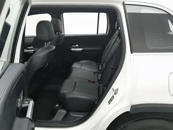 Mercedes-Benz GLB 2023, фото 15