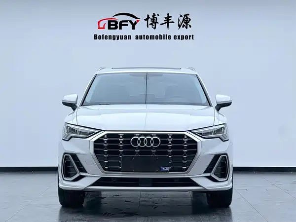 Audi Q3 2022, фото 2
