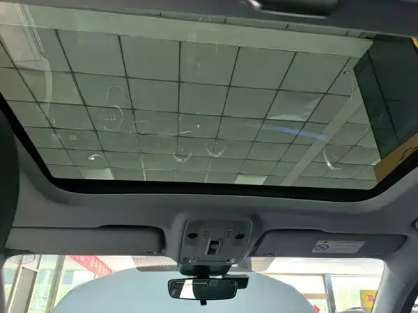 Audi Q2L 2022, фото 17