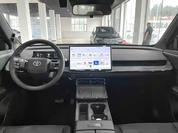 Toyota bZ3X 2025, фото 9