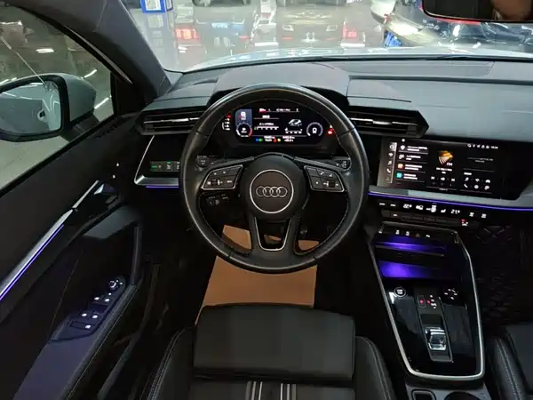 Audi A3 2024, фото 10
