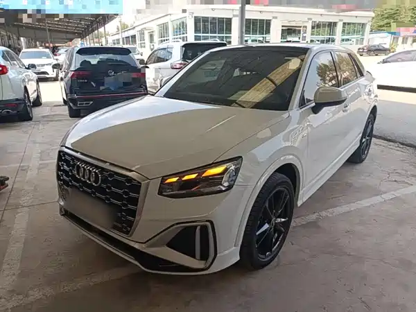 Audi Q2L 2022