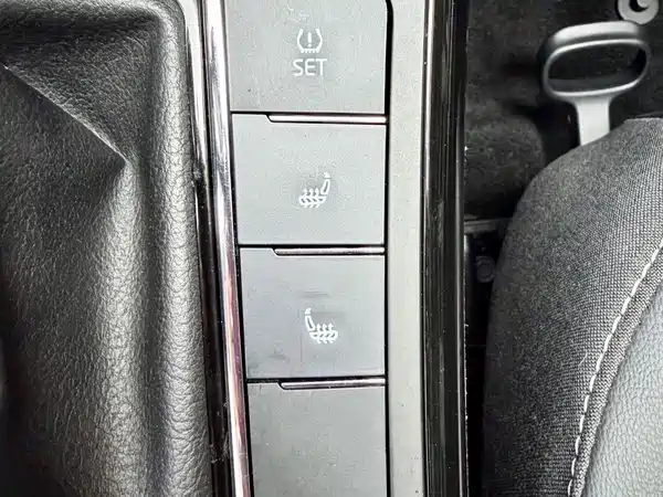 Volkswagen Passat 2022, фото 23