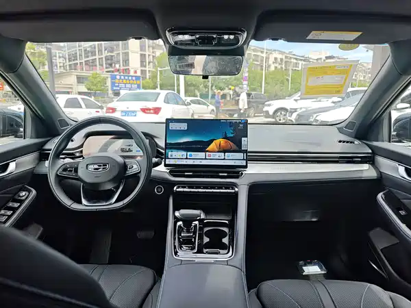 Geely Preface 2026, фото 9
