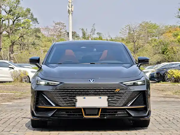 Changan UNI-V 2023, фото 2