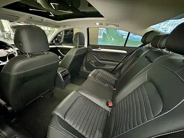Volkswagen Magotan 2025, фото 23