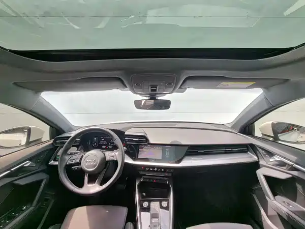 Audi A3 2023, фото 5