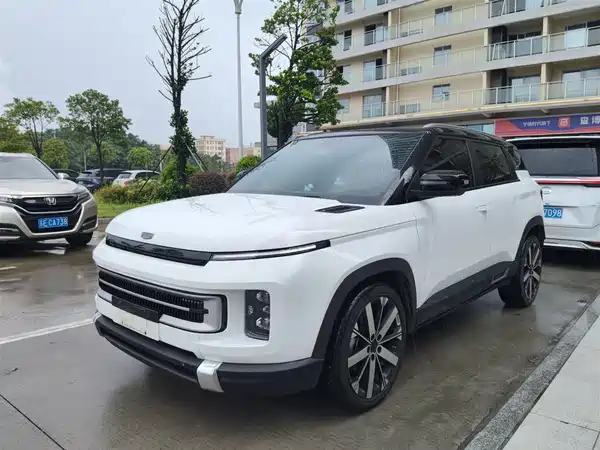 Geely ICON 2023