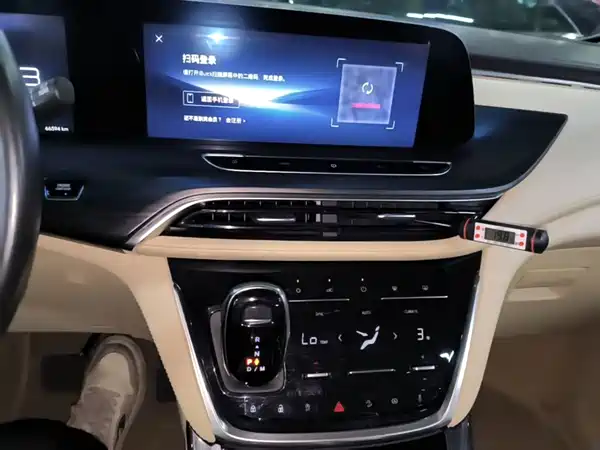 Buick GL8 2023, фото 12