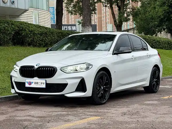 BMW 1 Series 2022