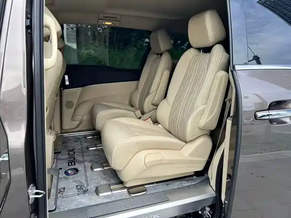 Buick GL8 2023, фото 4