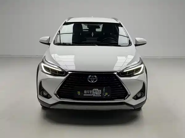 Toyota Yaris 2022, фото 2