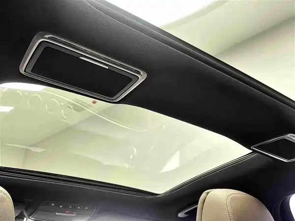 Mercedes-Benz E-Class 2023, фото 14