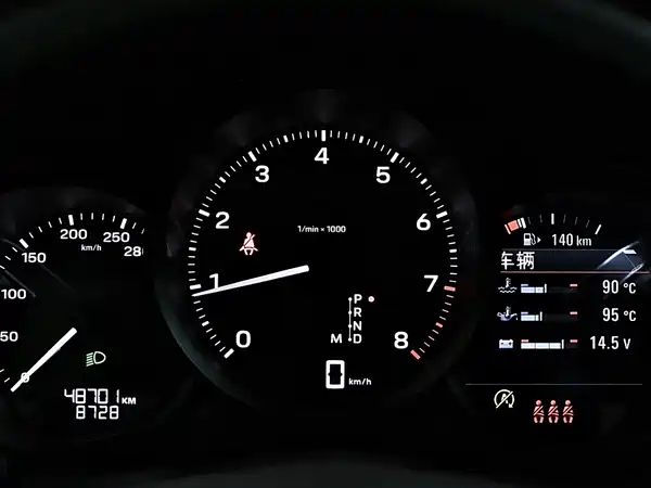 Porsche Macan 2022, фото 9