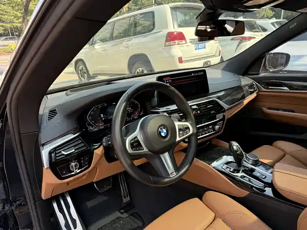 BMW 6 Series GT 2022, фото 10