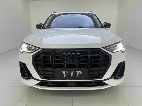 Audi Q3 2022, фото 2