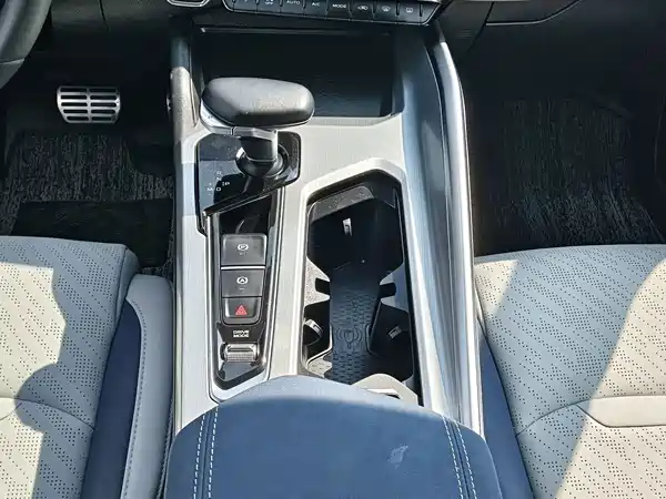 Geely Preface 2023, фото 7