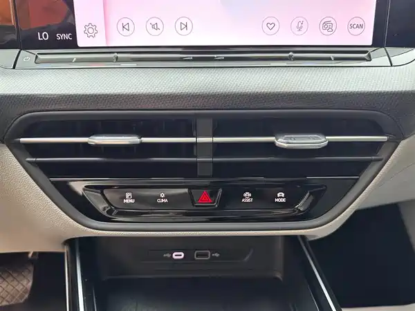 Volkswagen Lamando 2022, фото 23