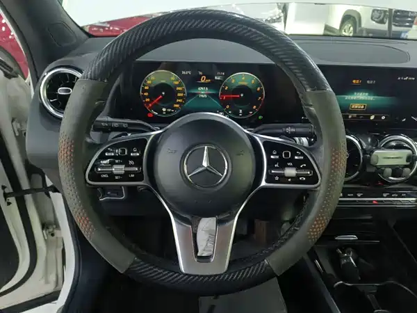 Mercedes-Benz GLB 2022, фото 10