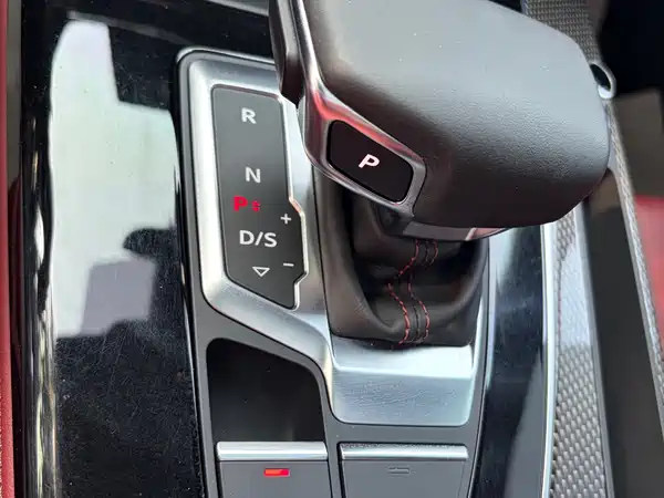 Audi Q5L Sportback 2022, фото 24
