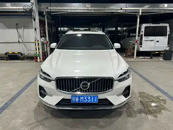 Volvo XC60 2023, фото 2