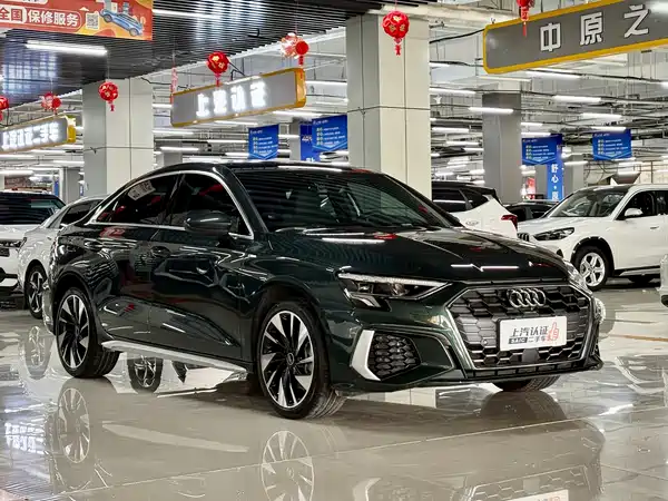 Audi A3 2023, фото 3
