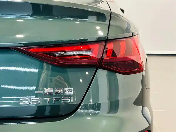 Audi A3 2024, фото 15