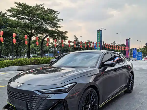 Changan UNI-V 2022