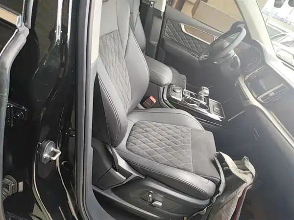 Hongqi HS7 2022, фото 20