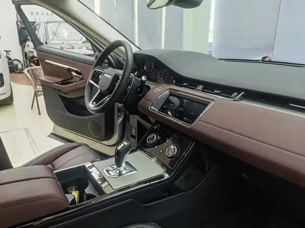 Land Rover Range Rover Evoque PHEV 2023, фото 7