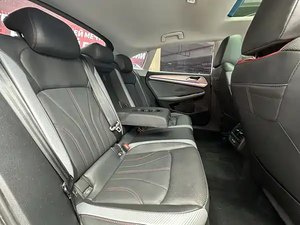 Volkswagen Lamando 2023, фото 25