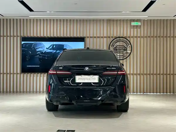 BMW i5 2025, фото 6