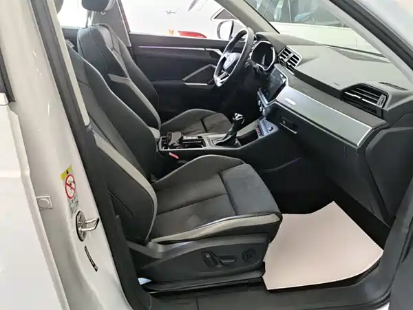 Audi Q3 2023, фото 24