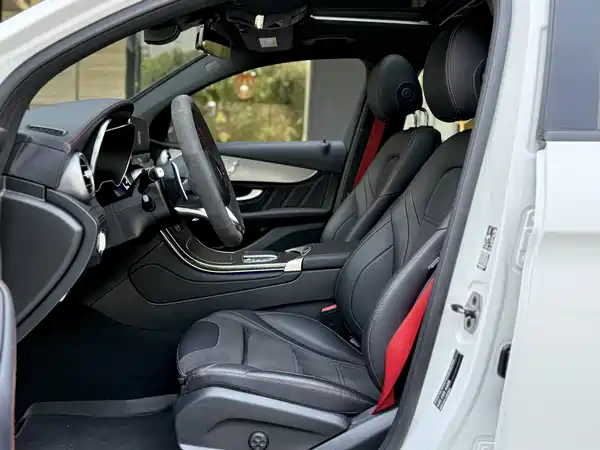 Mercedes-Benz GLC Coupe AMG 2022, фото 9