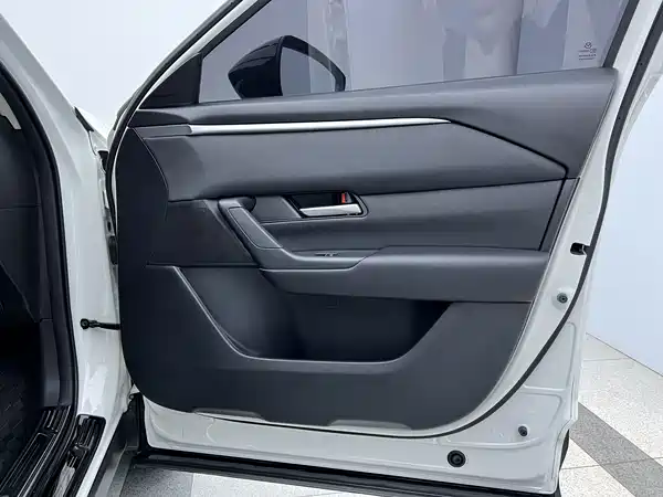 Mazda CX-50 2023, фото 16