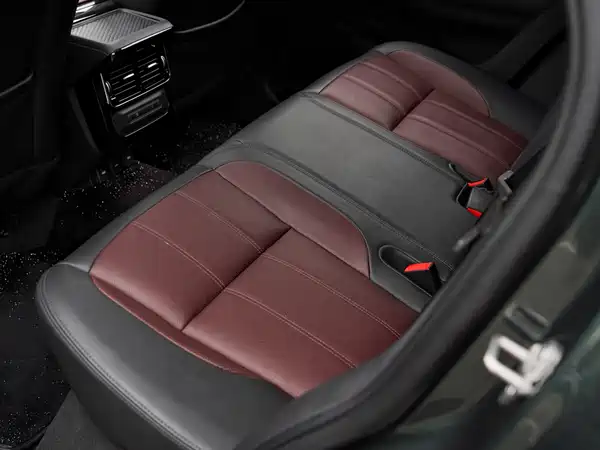 Land Rover Range Rover Evoque 2023, фото 26