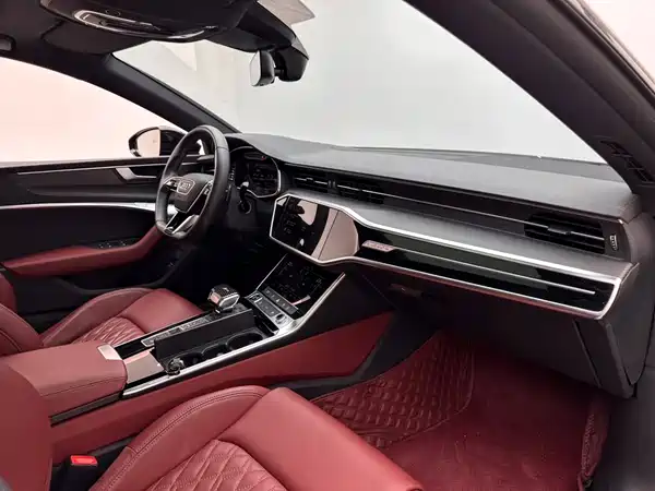 Audi A7L 2023, фото 11