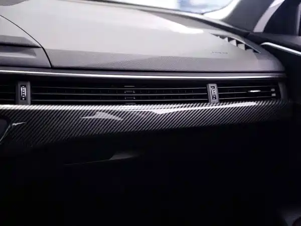 Audi A4L 2022, фото 15