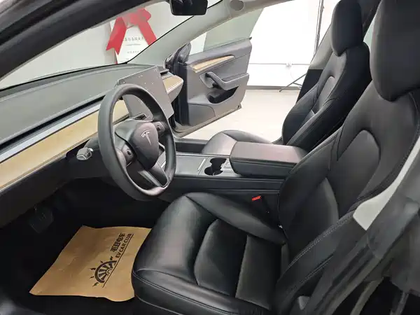 Tesla Model 3 2022, фото 12