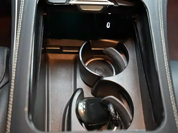 Mercedes-Benz GLC 2024, фото 10